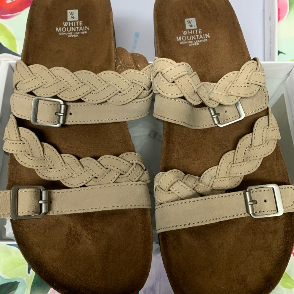 NWT White Mountain Holland Sandals